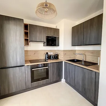 T2 Charmant Avec Piscine, Terrasse Et Garage - Calvi - Fr-1-719-16 Calvi (Corsica)