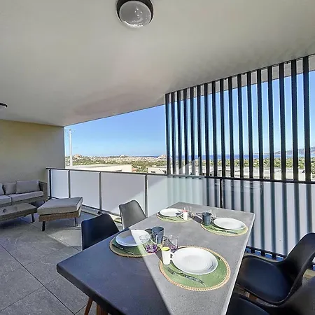 T2 Charmant Avec Piscine, Terrasse Et Garage - Calvi - Fr-1-719-16 * Calvi (Corsica)
