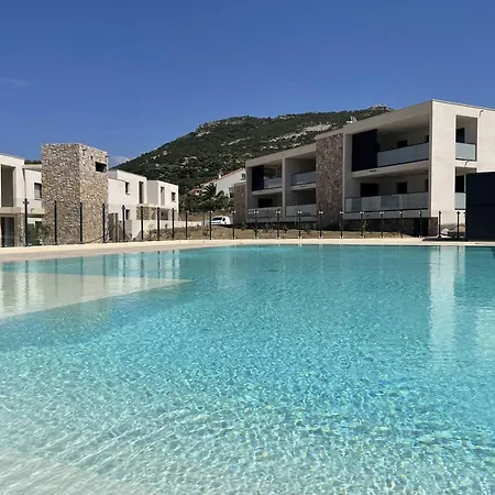 T2 Charmant Avec Piscine, Terrasse Et Garage - Calvi - Fr-1-719-16