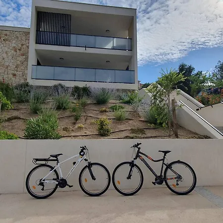 Apartment T2 Charmant Avec Piscine, Terrasse Et Garage - Calvi - Fr-1-719-16 Calvi (Corsica)